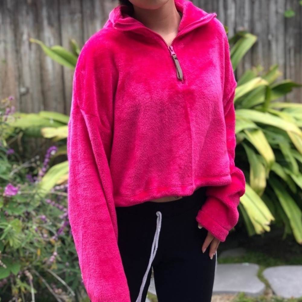 Urban Outfitters‎ Fluffy Half-Zip Jacket - Pink